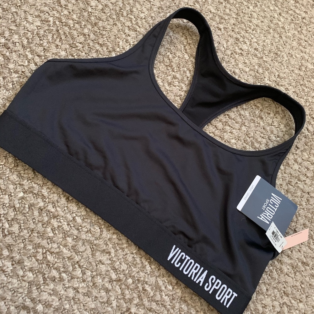 BNWT Victoria Racerback Sport Bra (Size L) 🌸